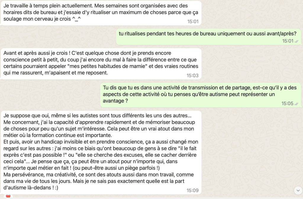 Image d'une conversation entre Plume de Bleuet et Alexia d'Hapyk sur son expérience en tant que femme autiste