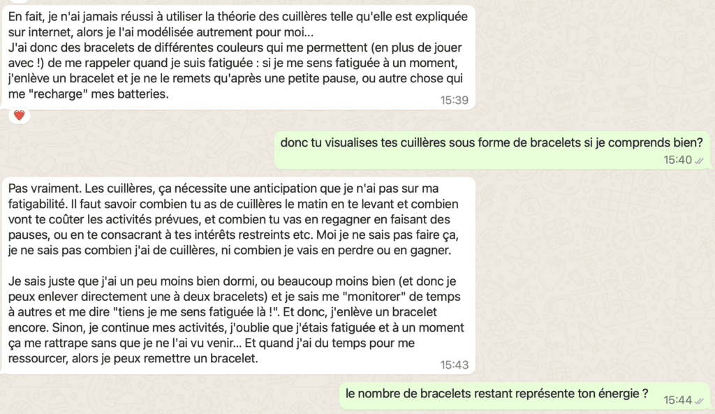 Image d'une conversation entre Plume de Bleuet et Alexia d'Hapyk sur son expérience en tant que femme autiste